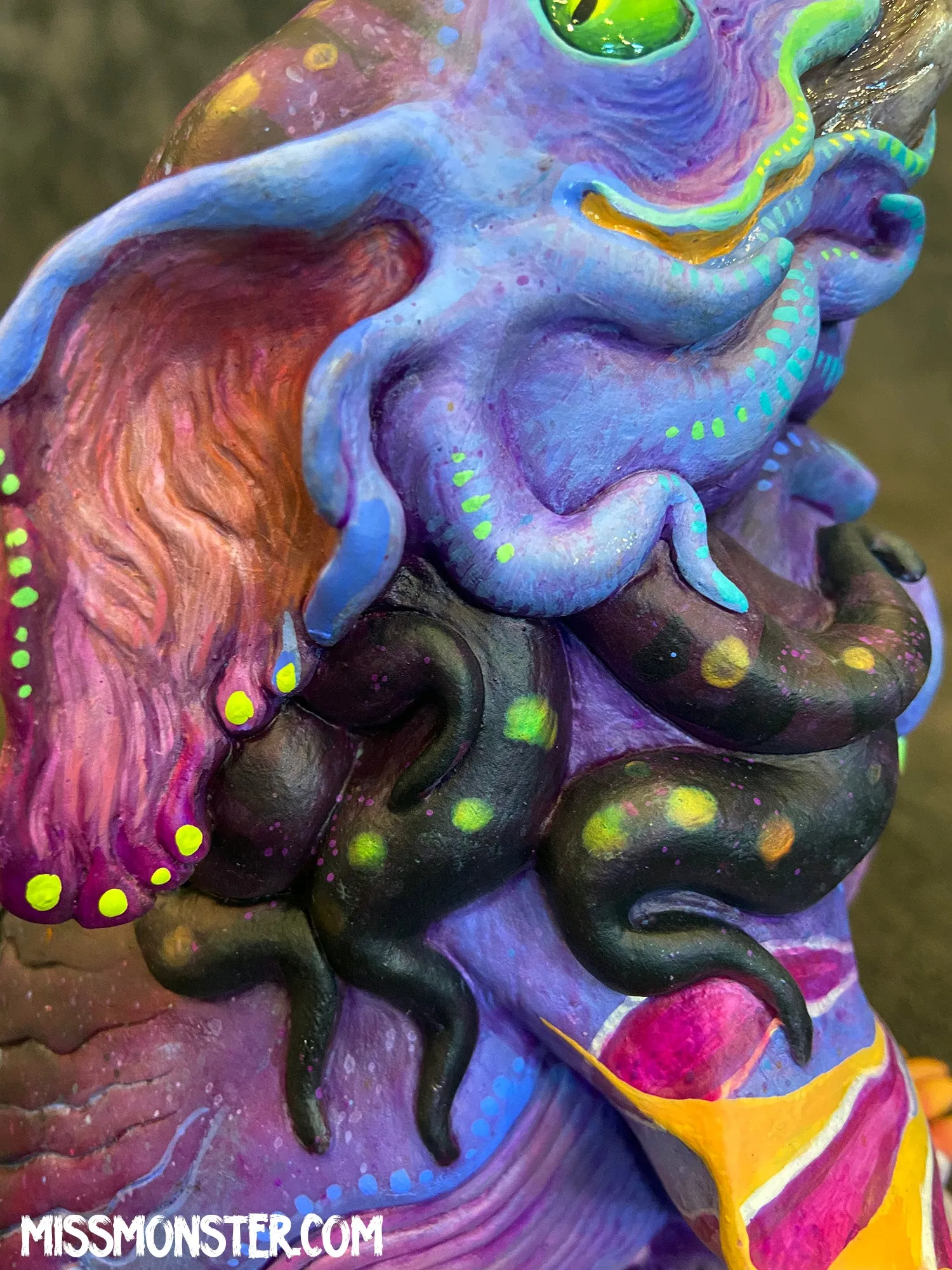 CUTTLE BAKU PAINTED FIGURE