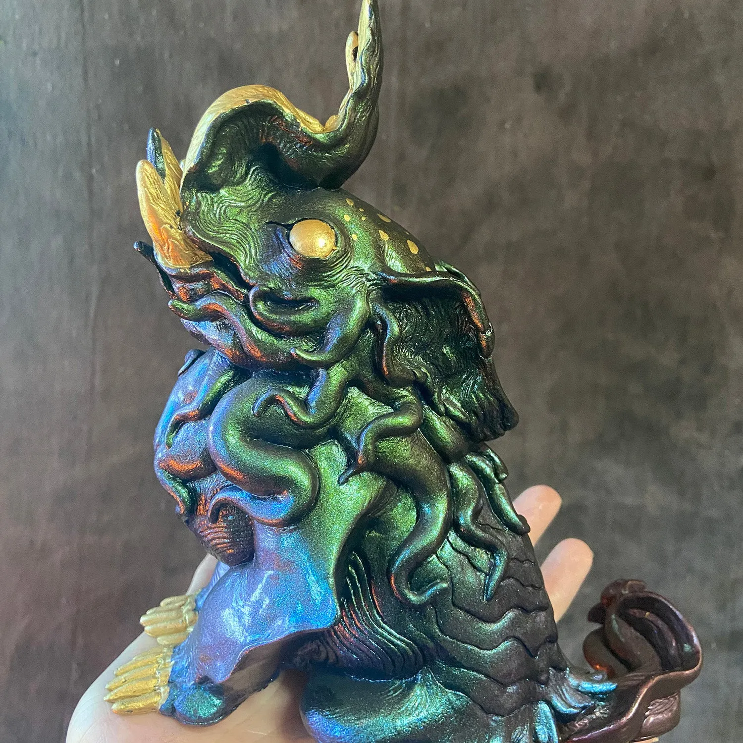 DEEP DISCOUNT- FLAMBOYANT CUTTLEFISH BAKU CAST FIGURE- COLOR SHIFT/GOLD LEAF