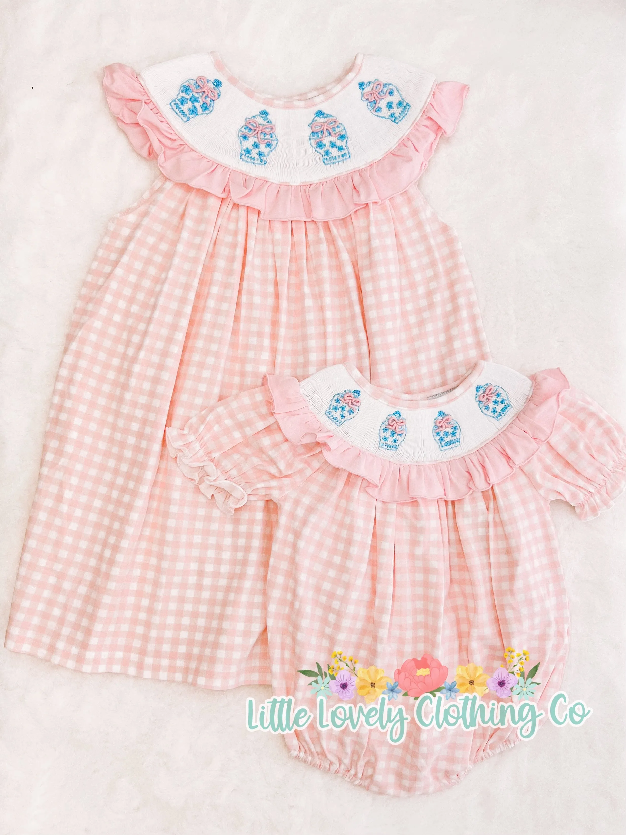 Smocked Ginger Jars Bubble
