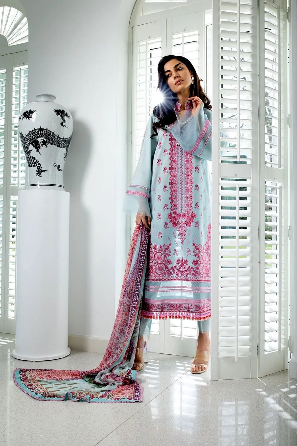 Sobia Nazir Luxury Lawn Collection 2021 – Design 5B